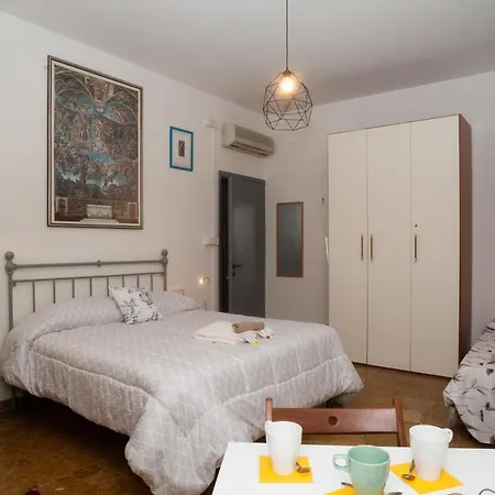 Guest house Amici Miei 3*