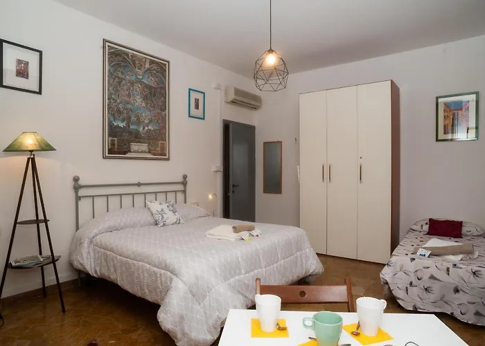 ゲストハウス アミチ ミエイ 3*